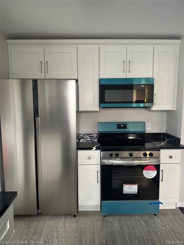 29535 Joy Road, Westland, MI 48185