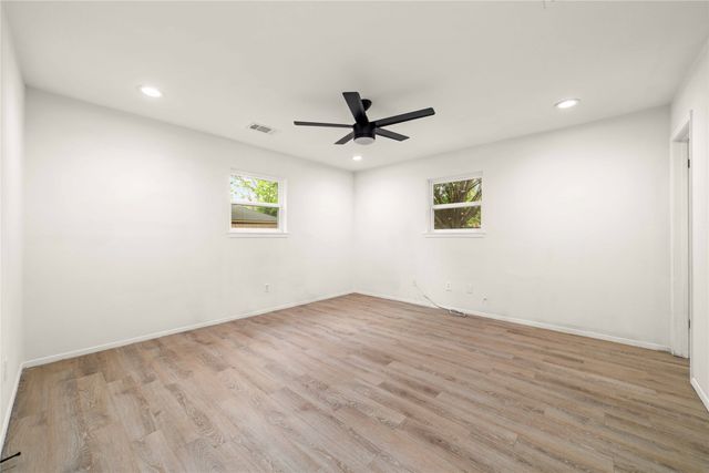 2209 9th Street, Brownwood, TX 76801
