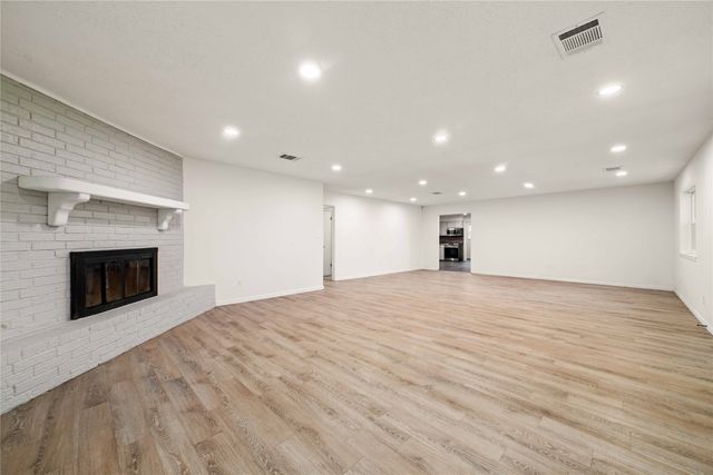 2209 9th Street, Brownwood, TX 76801