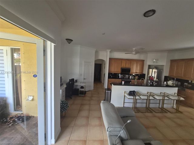 6743 SW 163rd Place, Miami, FL 33193