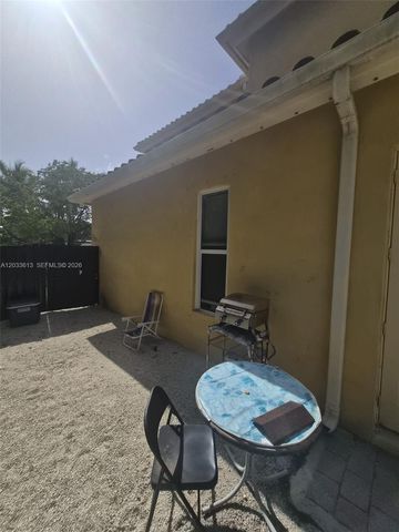 6743 SW 163rd Place, Miami, FL 33193