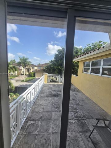 6743 SW 163rd Place, Miami, FL 33193