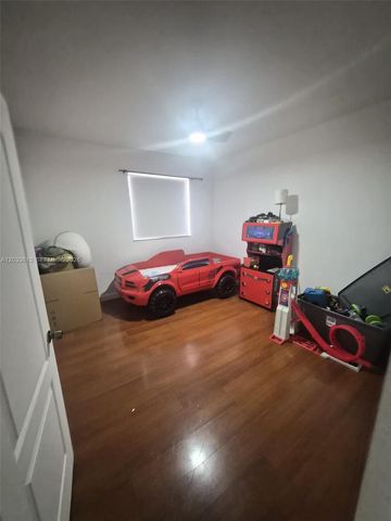 6743 SW 163rd Place, Miami, FL 33193