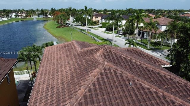 6743 SW 163rd Place, Miami, FL 33193