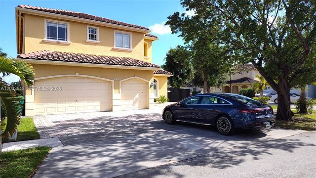 6743 SW 163rd Place, Miami, FL 33193