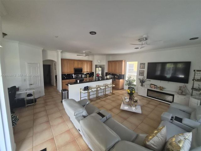 6743 SW 163rd Place, Miami, FL 33193