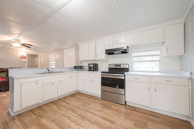 17536 White Oak Orchard, Conroe, TX 77306