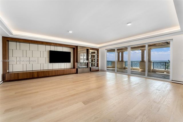 7445 Fisher Island Dr 7445, Miami Beach, FL 33109