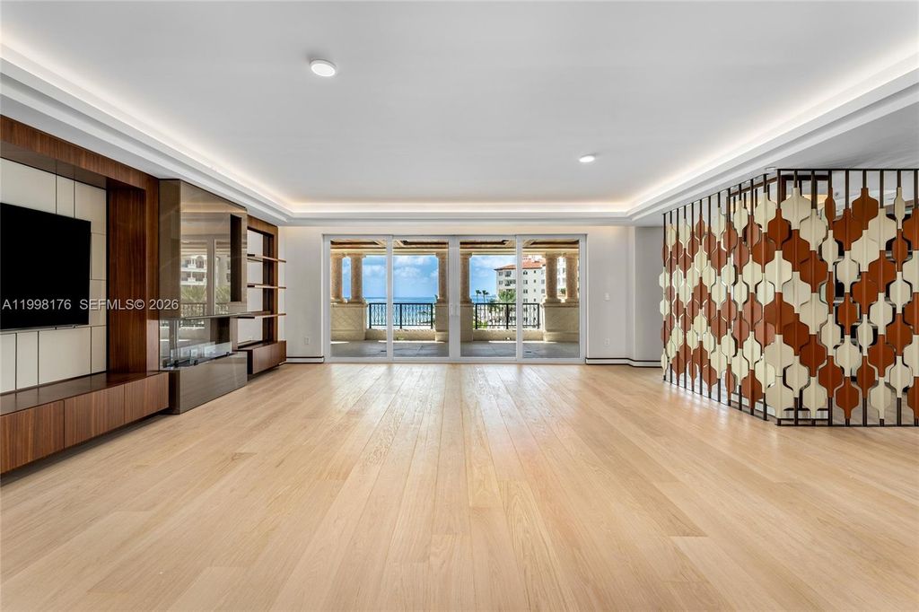 7445 Fisher Island Dr 7445, Miami Beach, FL 33109