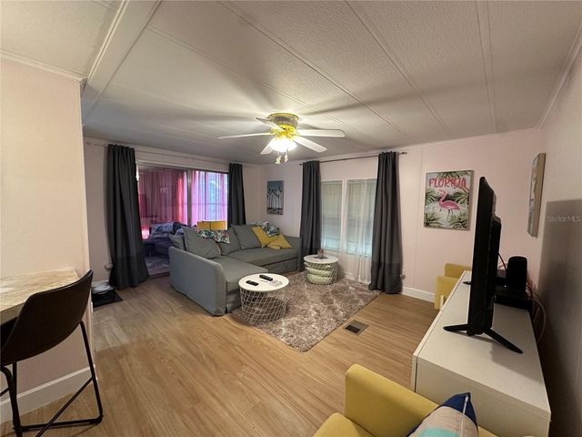 283 ANDORA, Bradenton, FL 34207
