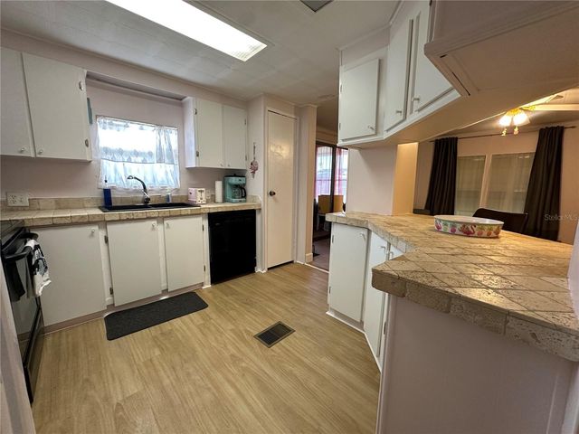 283 ANDORA, Bradenton, FL 34207