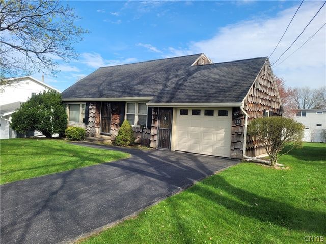 114 Skyview Drive, Salina, NY 13088