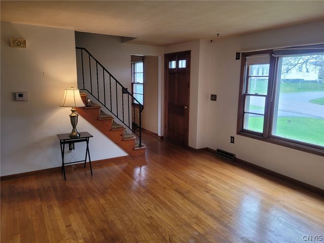 114 Skyview Drive, Salina, NY 13088