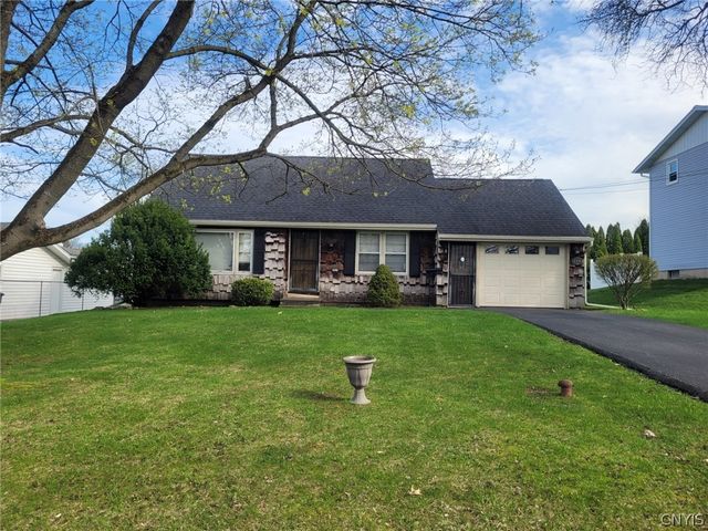 114 Skyview Drive, Salina, NY 13088