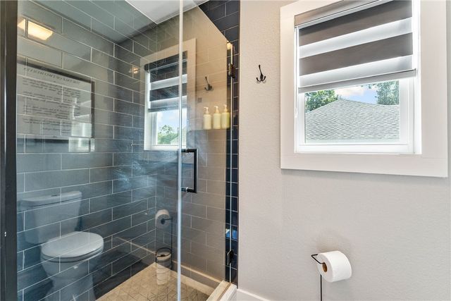 13 Greenridge Lane, Bentonville, AR 72712