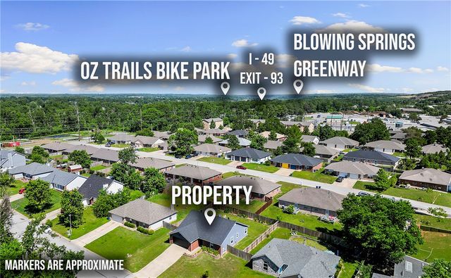 13 Greenridge Lane, Bentonville, AR 72712