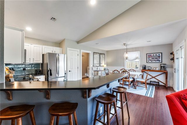 13 Greenridge Lane, Bentonville, AR 72712