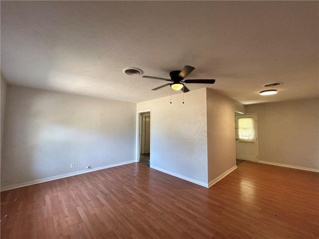 4721 Waltham Dr, Corpus Christi, TX 78411