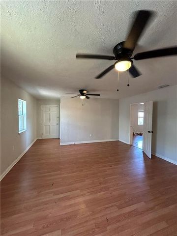 4721 Waltham Dr, Corpus Christi, TX 78411