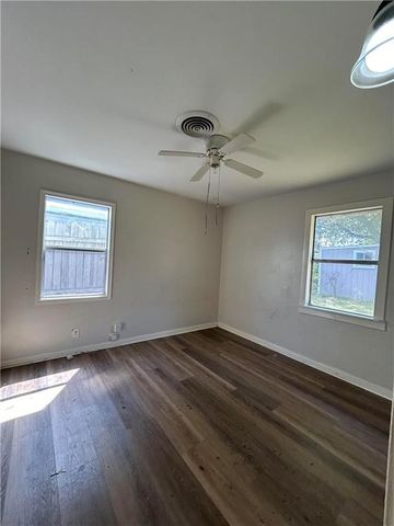 4721 Waltham Dr, Corpus Christi, TX 78411