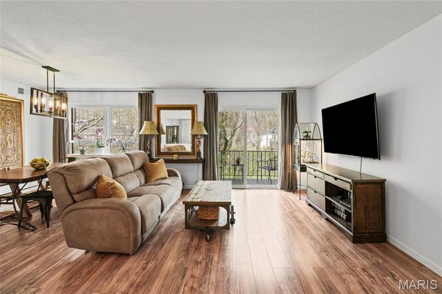 13453 Coliseum Drive F, Chesterfield, MO 63017