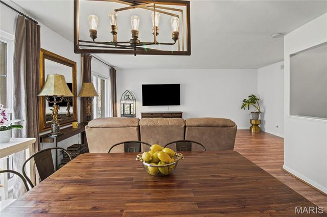 13453 Coliseum Drive F, Chesterfield, MO 63017