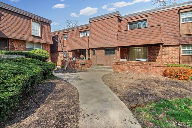 13453 Coliseum Drive F, Chesterfield, MO 63017