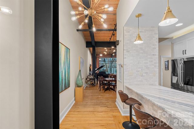 310 Arlington Avenue 205, Charlotte, NC 28203