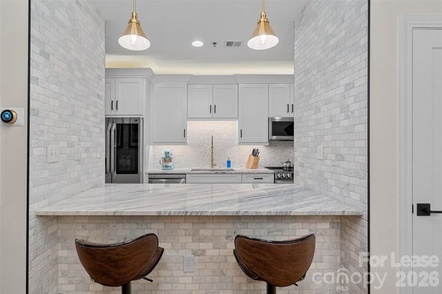 310 Arlington Avenue 205, Charlotte, NC 28203