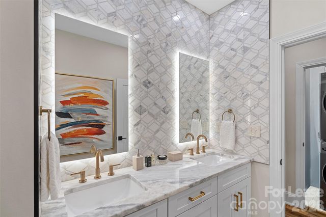 310 Arlington Avenue 205, Charlotte, NC 28203