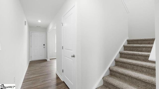 1072 Gagmon Drive, Wellford, SC 29385