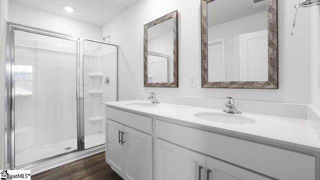 1072 Gagmon Drive, Wellford, SC 29385