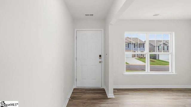 1072 Gagmon Drive, Wellford, SC 29385