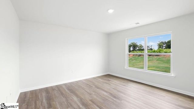 1072 Gagmon Drive, Wellford, SC 29385