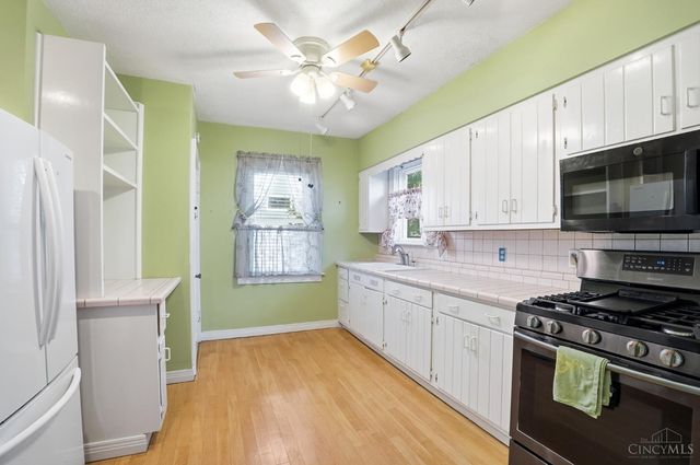 3314 S Woodmont Avenue, Cincinnati, OH 45213