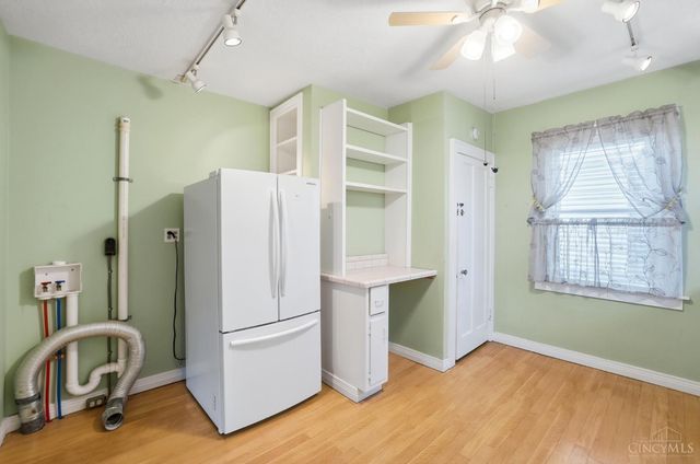 3314 S Woodmont Avenue, Cincinnati, OH 45213