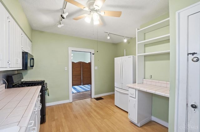 3314 S Woodmont Avenue, Cincinnati, OH 45213