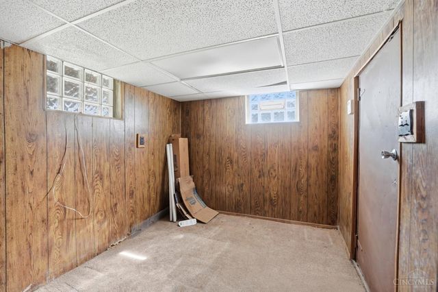 3314 S Woodmont Avenue, Cincinnati, OH 45213