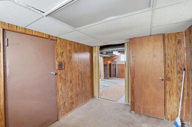 3314 S Woodmont Avenue, Cincinnati, OH 45213