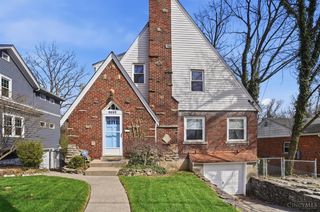 3314 S Woodmont Avenue, Cincinnati, OH 45213