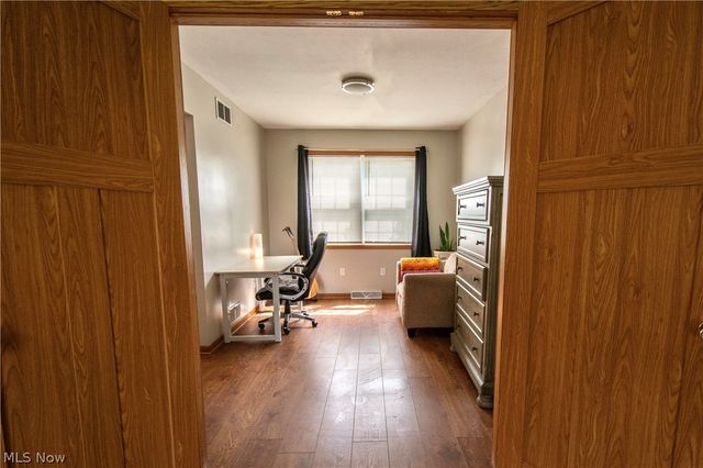 5137 Pine Shadow Court, Mineral Ridge, OH 44440