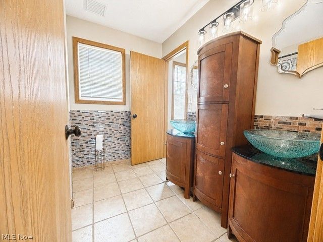 5137 Pine Shadow Court, Mineral Ridge, OH 44440
