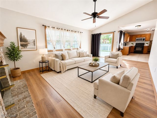5137 Pine Shadow Court, Mineral Ridge, OH 44440
