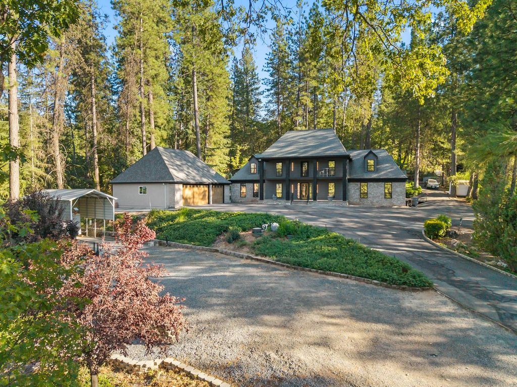 935 W Weimar Cross Rd, Colfax, CA 95713