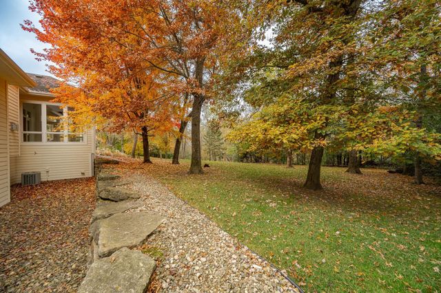 2234 Baihly Hills Drive SW, Rochester, MN 55902