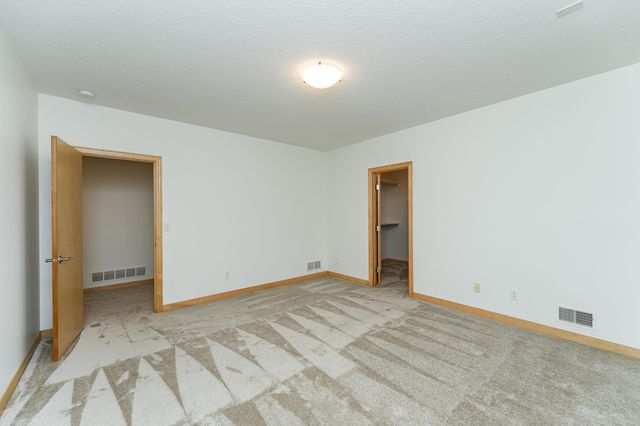 2234 Baihly Hills Drive SW, Rochester, MN 55902