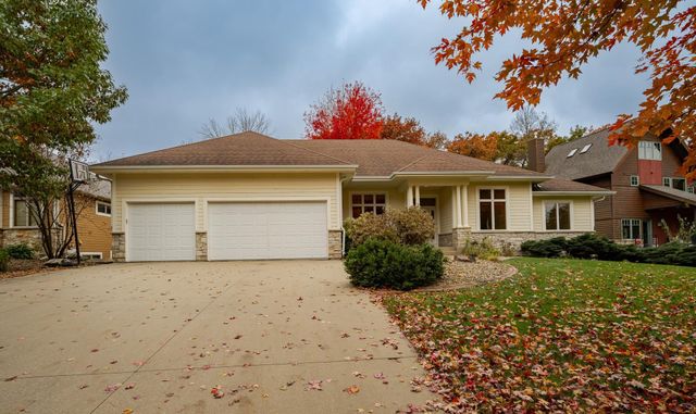 2234 Baihly Hills Drive SW, Rochester, MN 55902