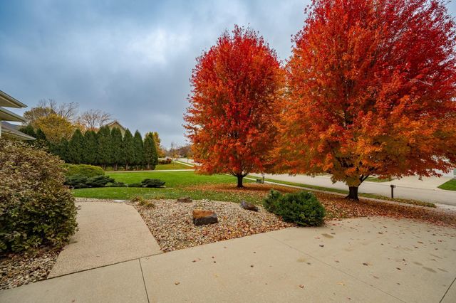 2234 Baihly Hills Drive SW, Rochester, MN 55902