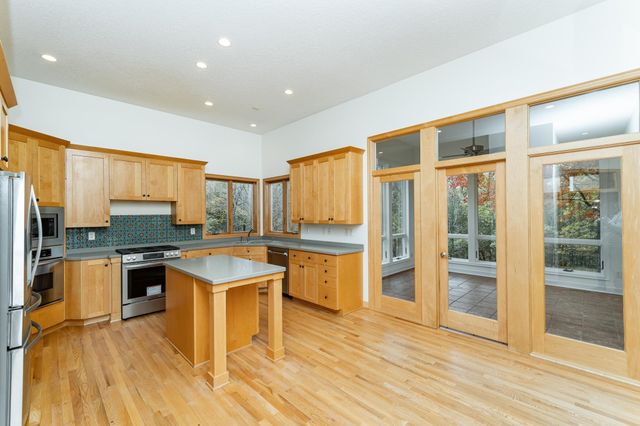 2234 Baihly Hills Drive SW, Rochester, MN 55902