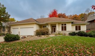 2234 Baihly Hills Drive SW, Rochester, MN 55902